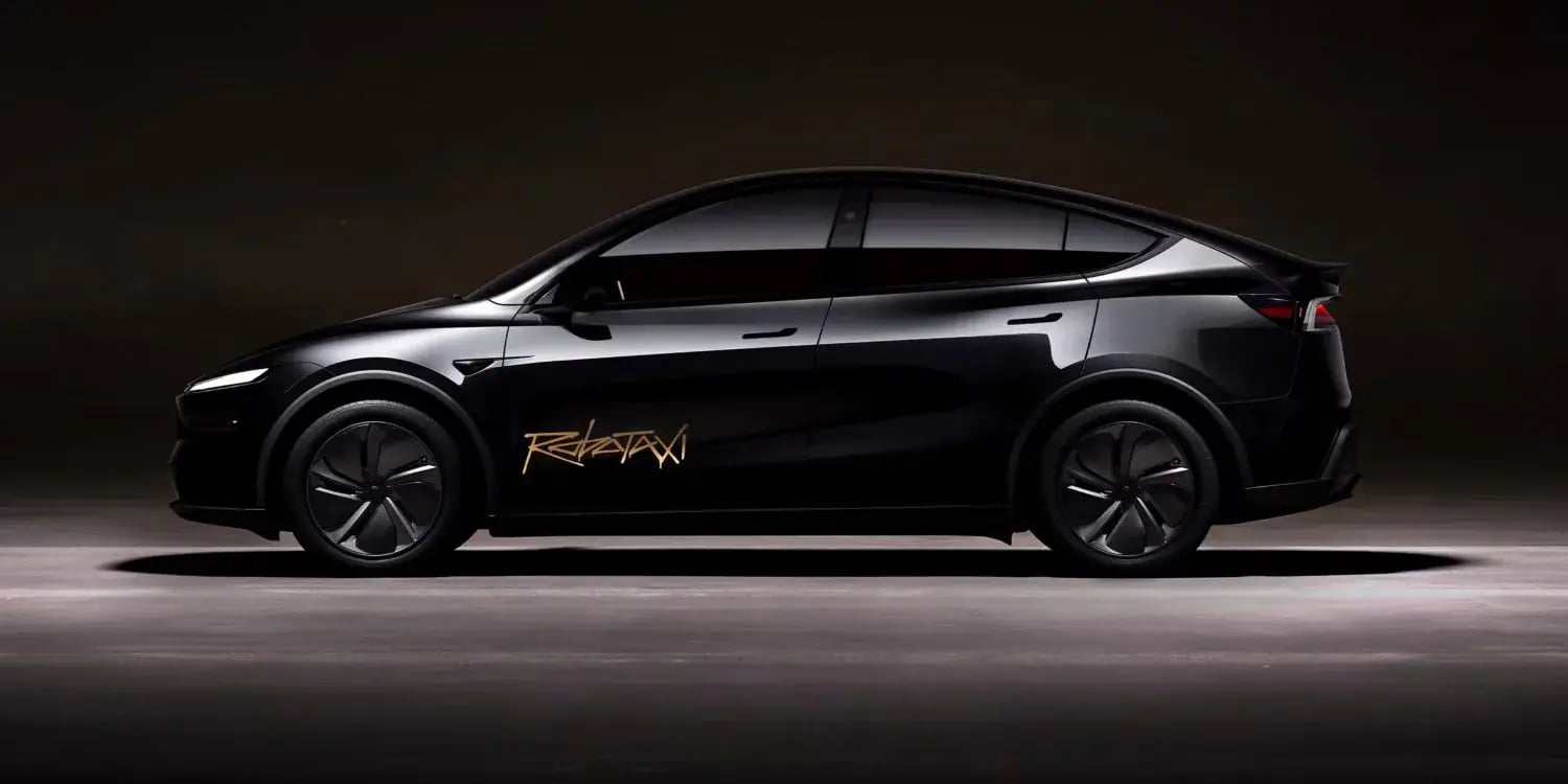 Tesla Robotaxi Filosu 1,6 Milyon Kilometreyi Aştı: Cybercab Yolculuğa Başladı