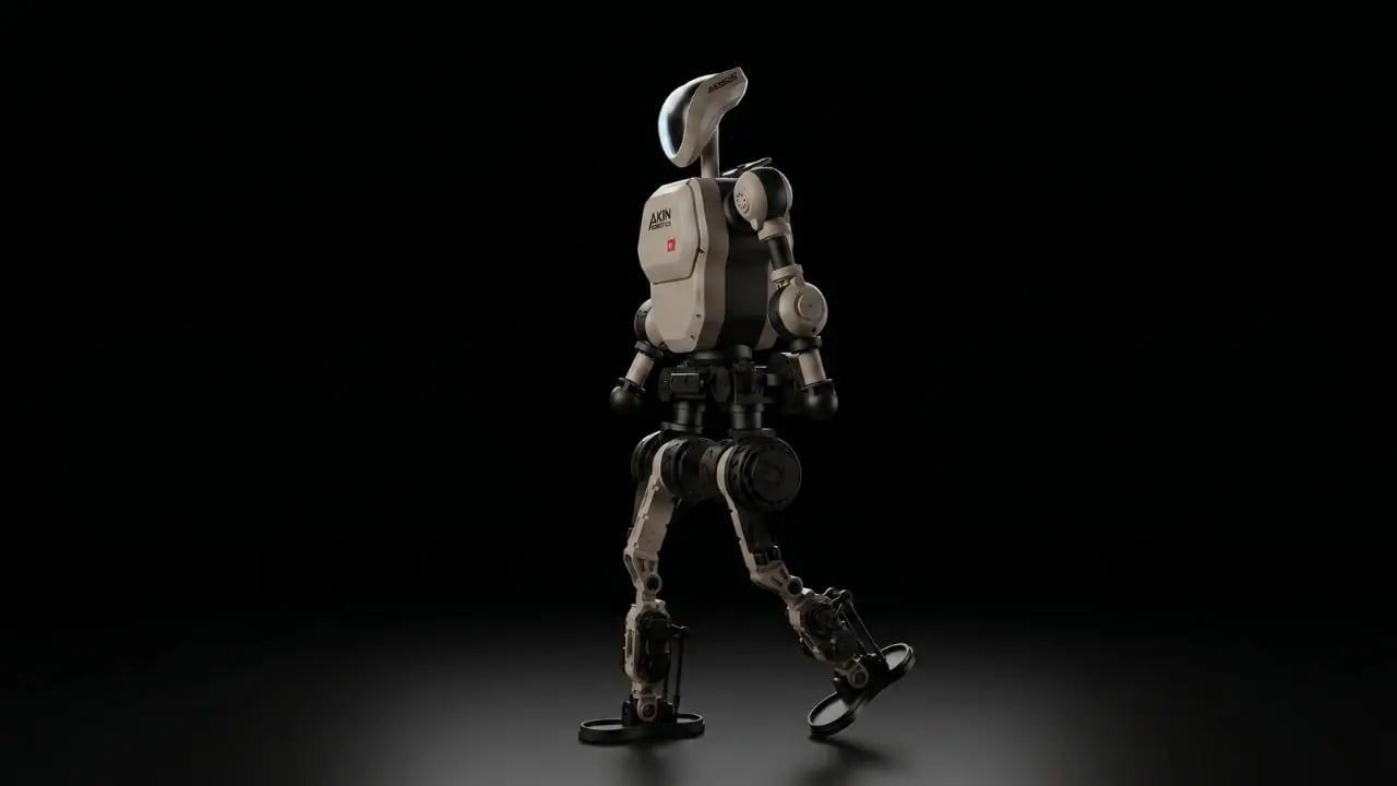 Türkiye'nin İlk İnsansı Robotu AKINCI 5 Geldi
