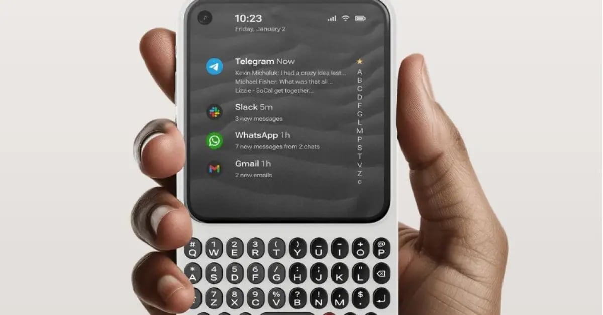 Tuşlu Dönüşü Başladı: Klasik Klavye Telefonlar Geri Geliyor mu?