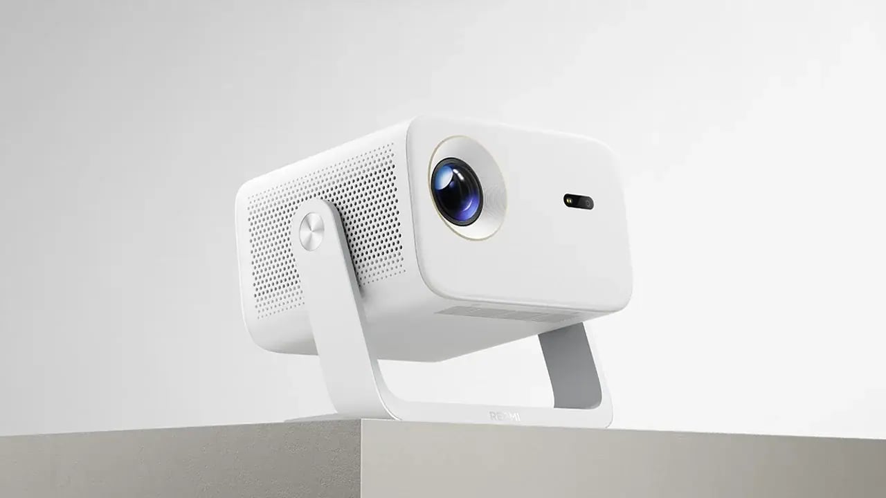 Xiaomi'nin Yeni Projektörü Sinema Deneyimini Yükseltiyor
