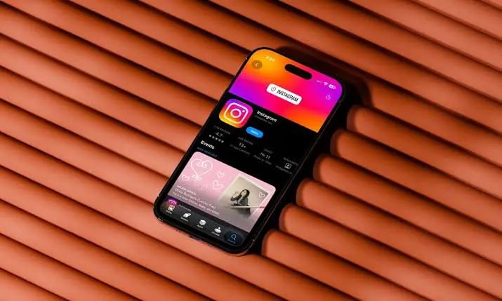 Yapay Zeka Instagram'da Gezinme Sanatını Keşfetti