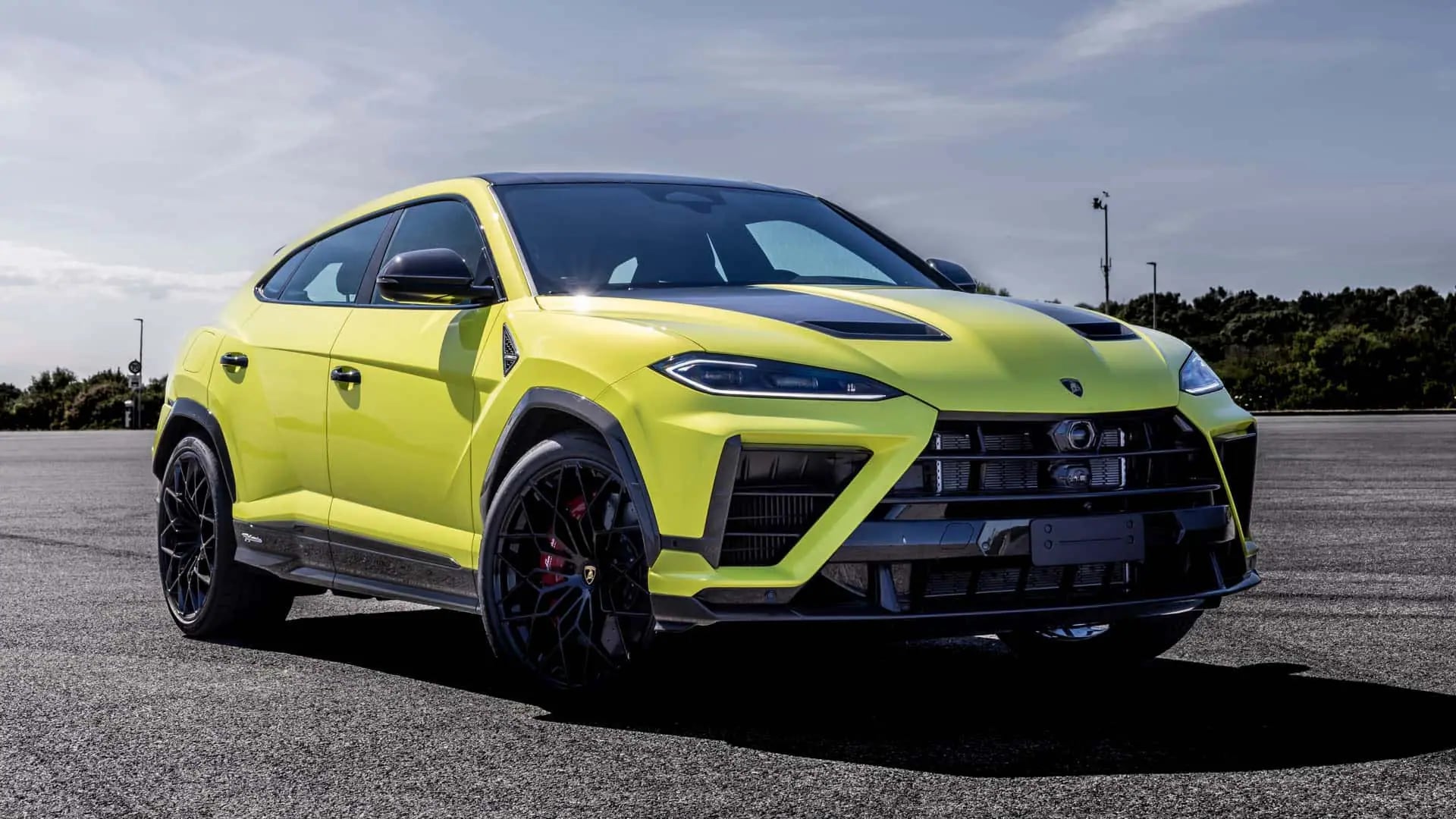 Zirvede Hibrit Güç: Lamborghini Urus SE Performante Lansmanı
