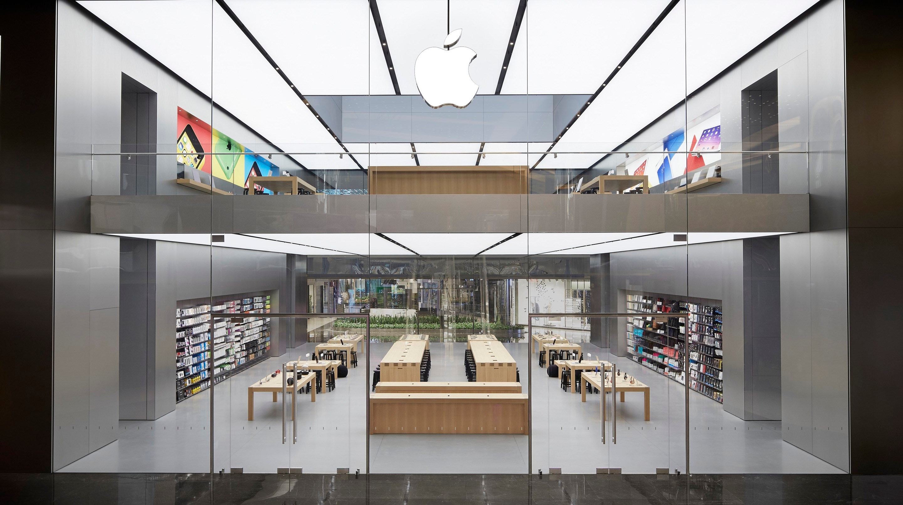 Apple Mağazalarında Yapay Zeka Devrimi: Sohbetler Otomatik Özetleniyor
