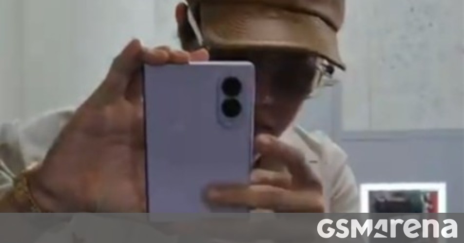 BTS J-Hope'dan Samsung Galaxy Z Fold8 Sızıntısı