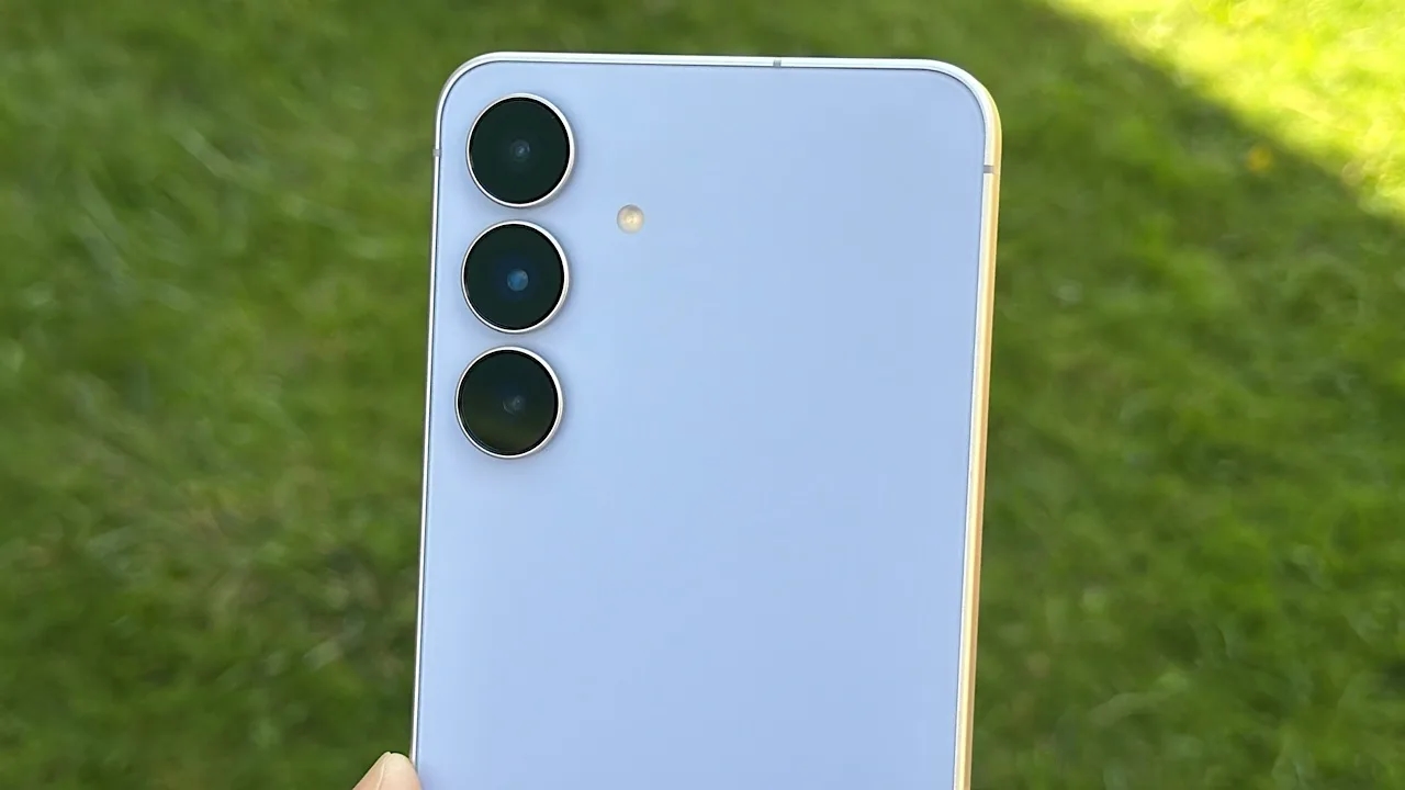 Galaxy S26 FE'nin Kameraları Samsung'un Beklentilerini Karşılayacak mı?