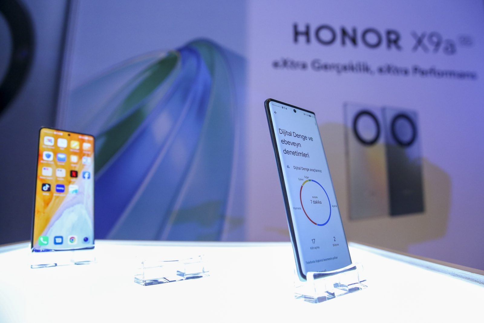 Honor Artık Farklı: Yeni Açık Logo İle Kimliğini Değiştiriyor