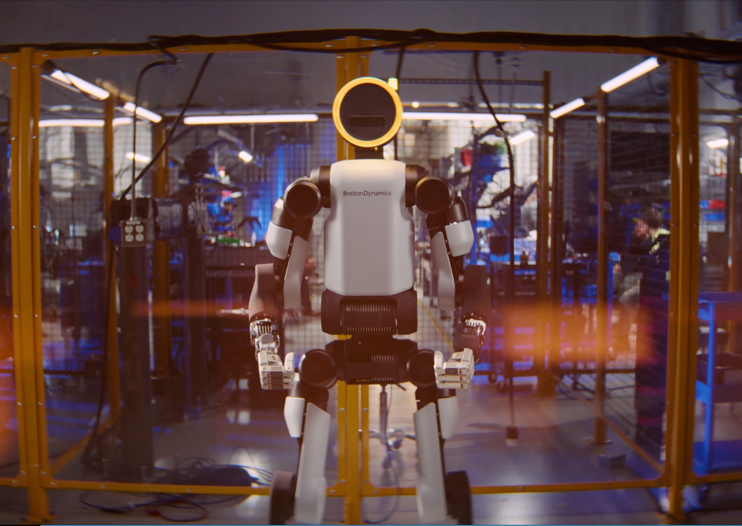 Hyundai İnsan Robotları Tartışmasının Odağında İşçi Haklarını Koruyor