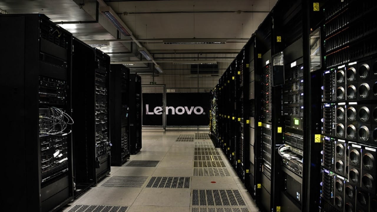 Lenovo Amerika'da Yapay Zeka Hamlesi: Seri Sunucu Üretiminde Dev Atılım