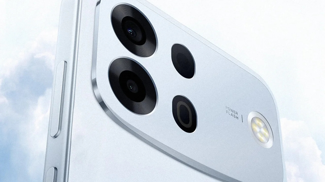 Oppo A7 Pro Max Tanıtıldı: 10.000mAh Batarya ve Çifte 50MP Kamerası