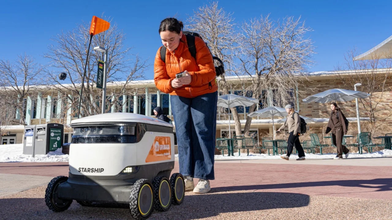 Robotlar Hala İnsana Muhtaç: Otonom Teslimatın Gerçek Sınırları