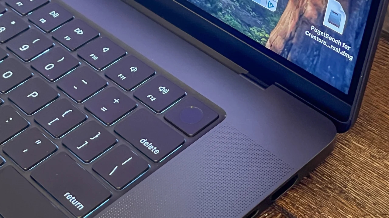 Samsung'dan Apple'a Tek Ekran Tedarik Sözü: MacBook Geleceği Değişiyor