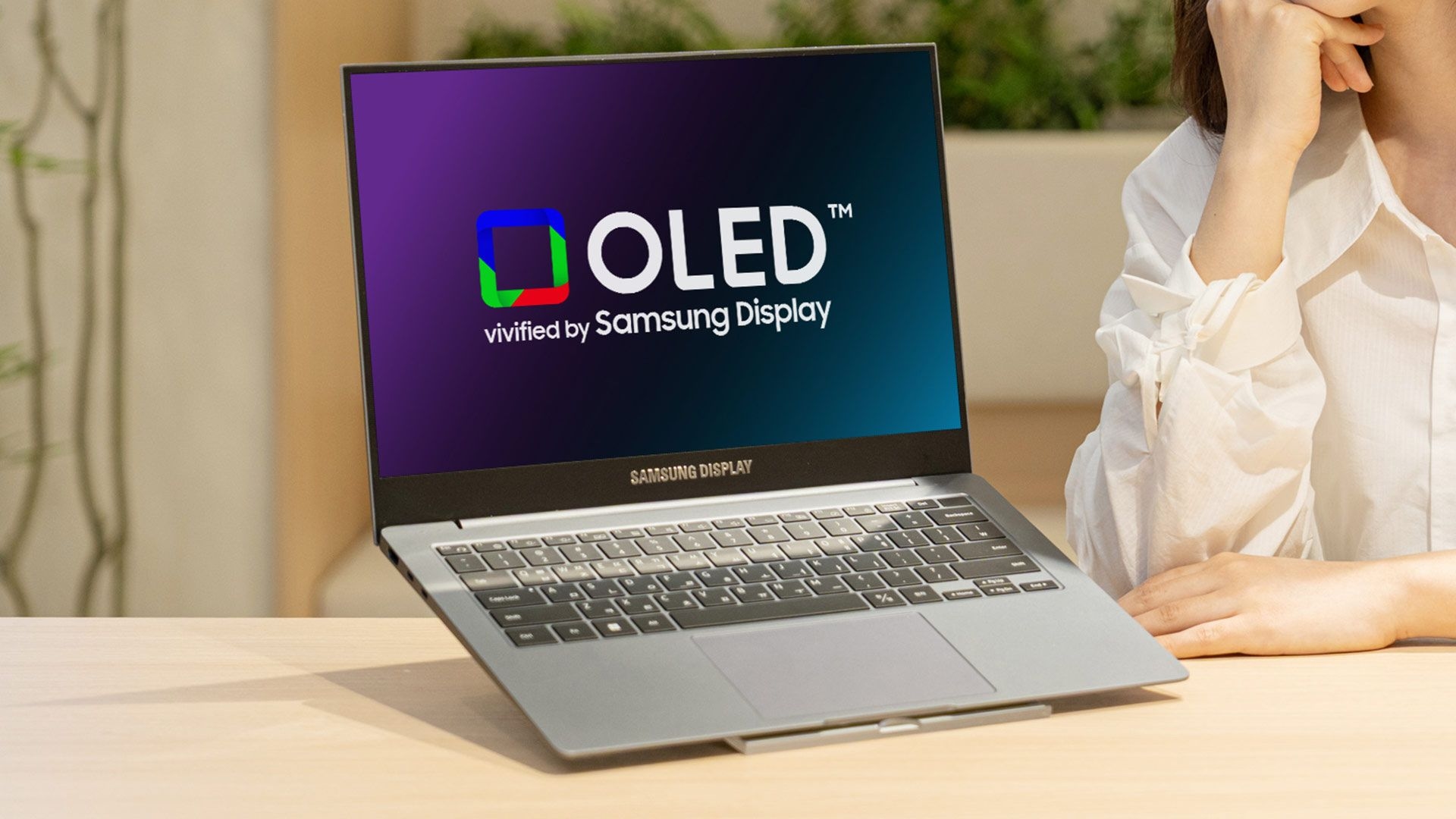 Samsung Tandem OLED Devrimini Laptoplara Taşıyor: VESA DisplayHDR True Black 1400 Tanıtıldı