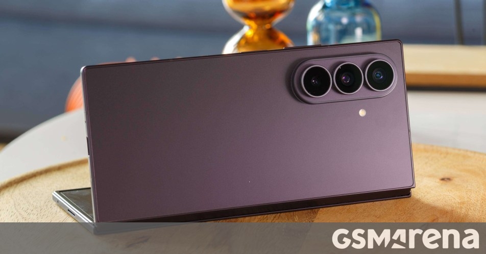 Samsung Z Fold8 Ultra: Katlanır Telefonların Yeni Kralı mı?
