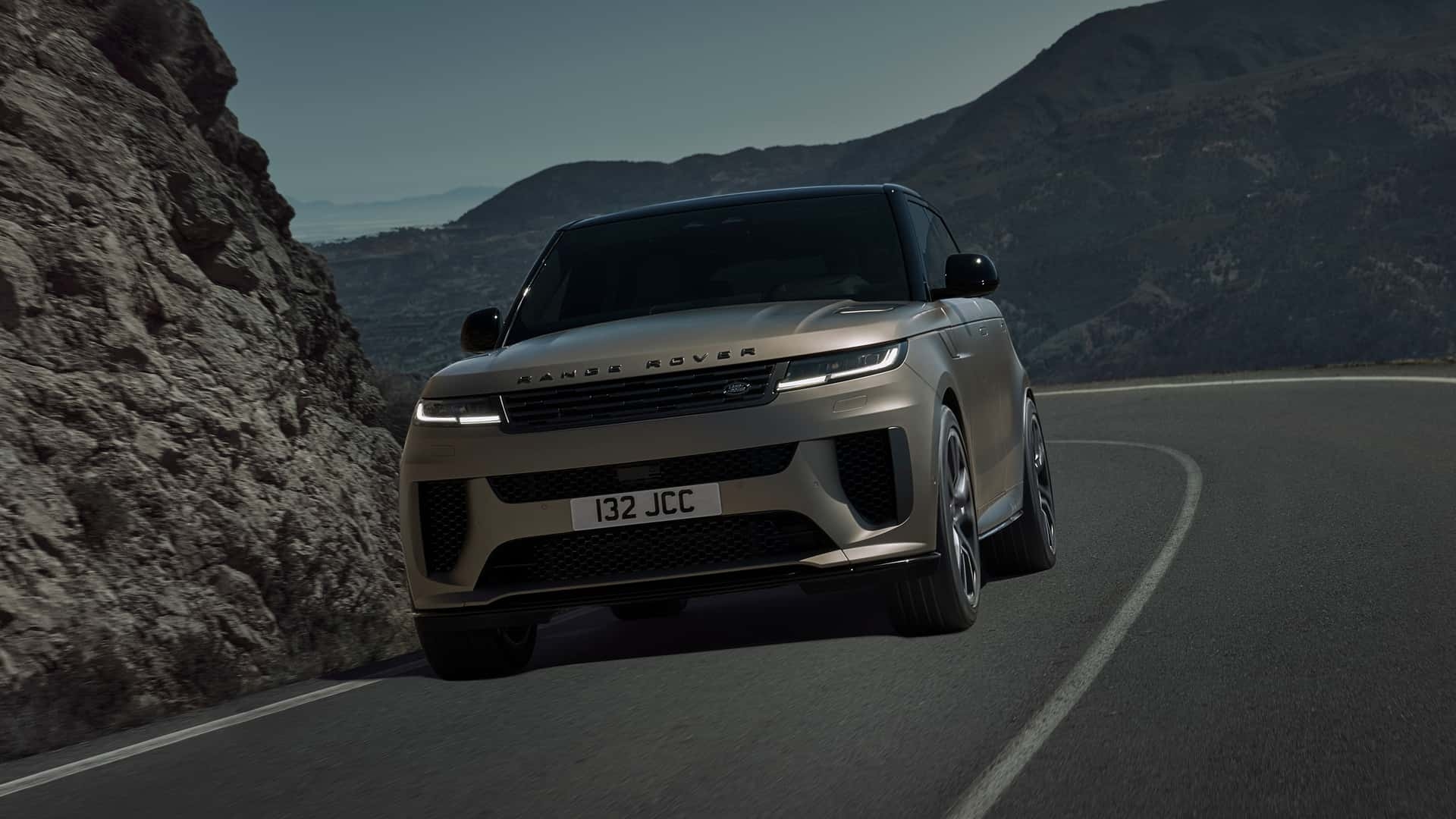 Tarihi Bir Eser: 1 Milyon Sterlinlik Range Rover Dünyaya Tanıtıldı