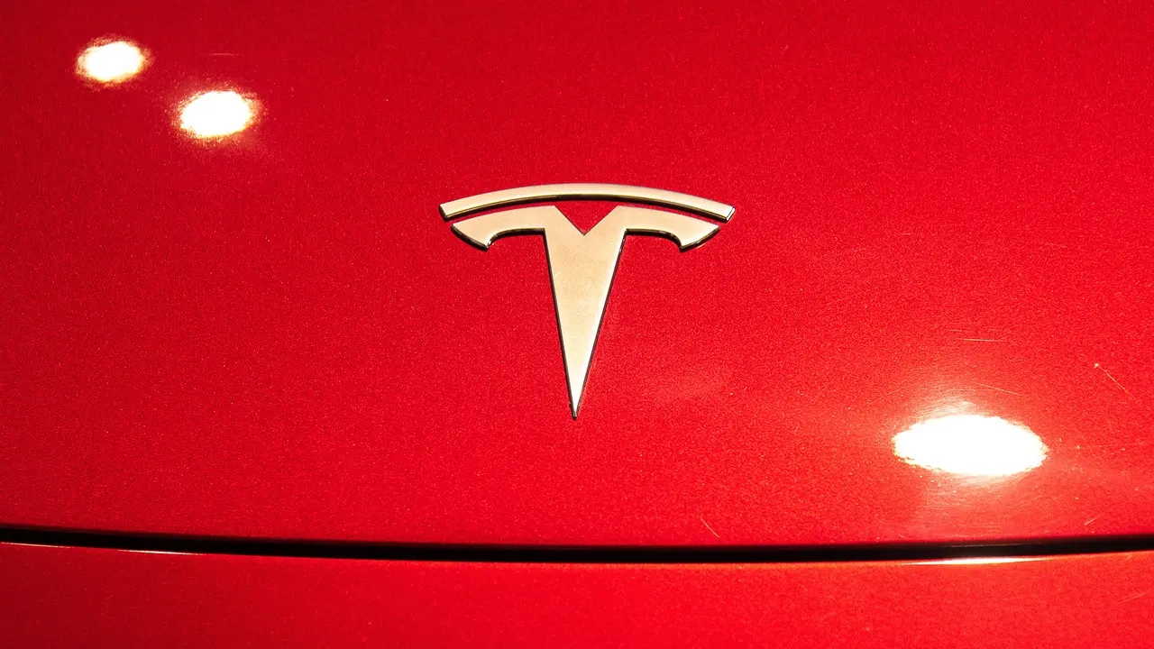 Tesla 10 Milyon Sını Geçti: Elon Musk Hedeflerinde Büyük Sorgulamalar