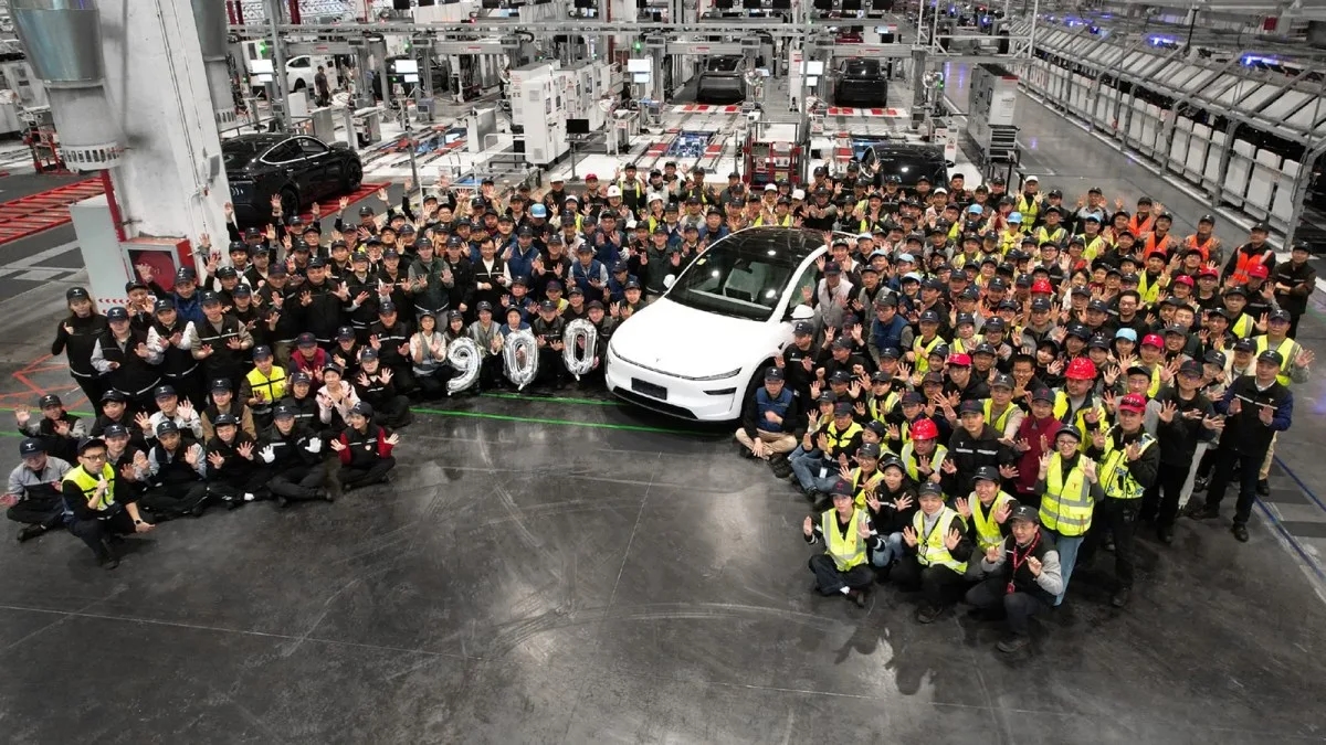 Tesla Şanghay Fabrikası Küresel Devleşiyor: Çin Pazarındaki Zayıflık ve İhracat Rekoru