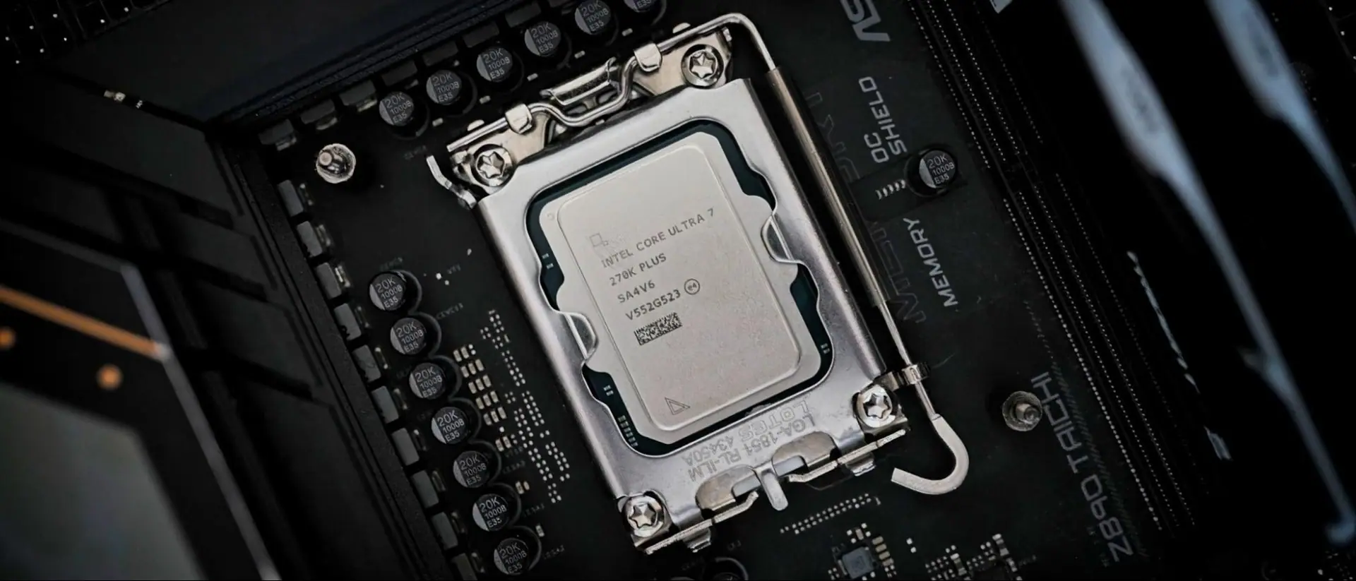Robert Hallock Intel'i Konuşuyor: İş Dünyası İçin Nasıl Dönüşüyor?